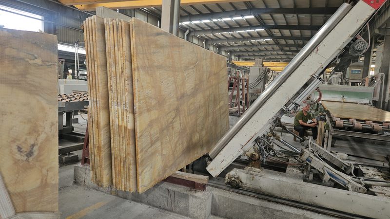 The block — Giallo Siena marble in processing