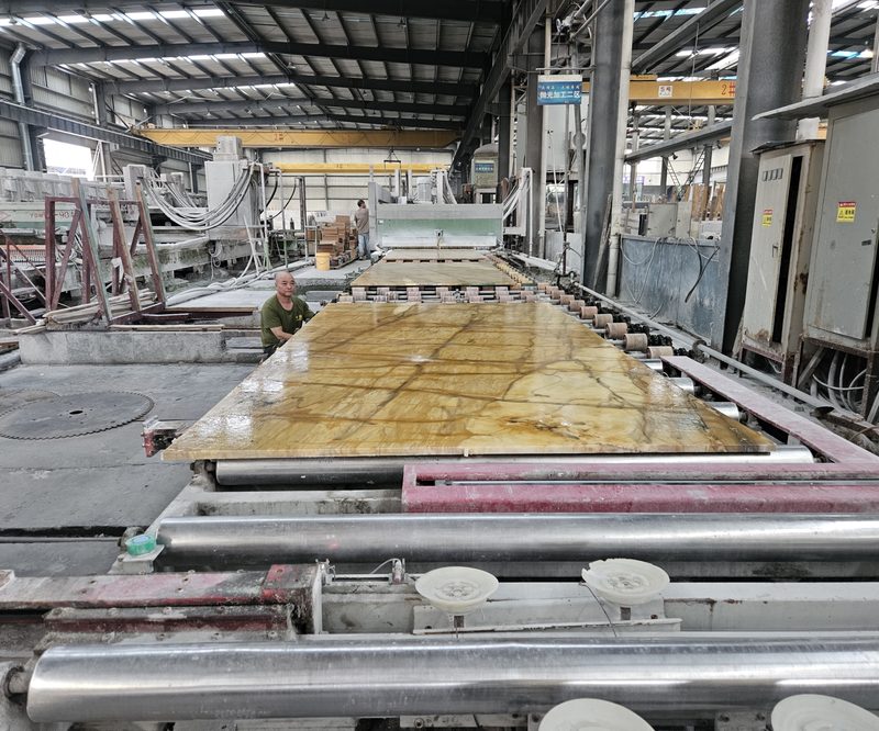 Packing for shipment — Giallo Siena marble in processing