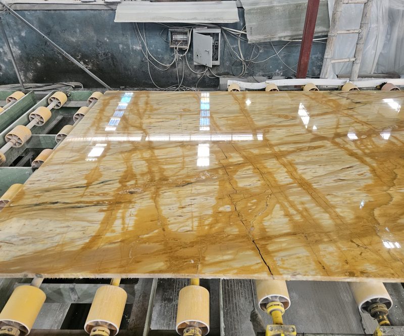 Locating the figure — Giallo Siena marble in processing